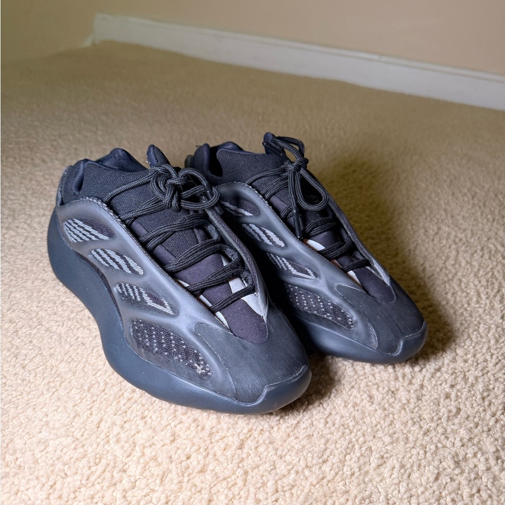 Adidas Yeezy 700 V3 Dark Glow